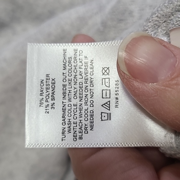 Express Women's Gray V-Neck Twist Front Sweater size XS oversized casual cozy - Picture 6 of 7